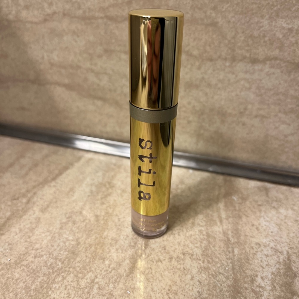 Brand new, Stila concealer, shade light/medium
